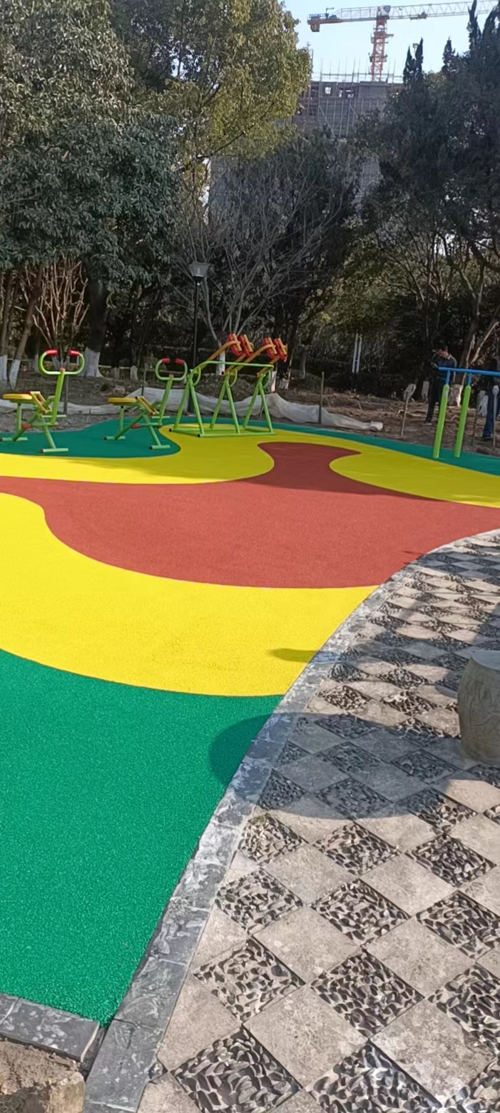 室外塑膠場地   兒童游樂設施場地   小區公園運動場地   步道